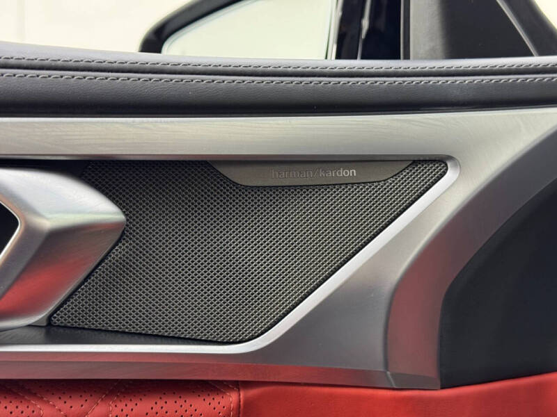 2022 BMW M8 Competition