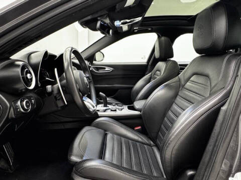 2023 Alfa Romeo Giulia Veloce