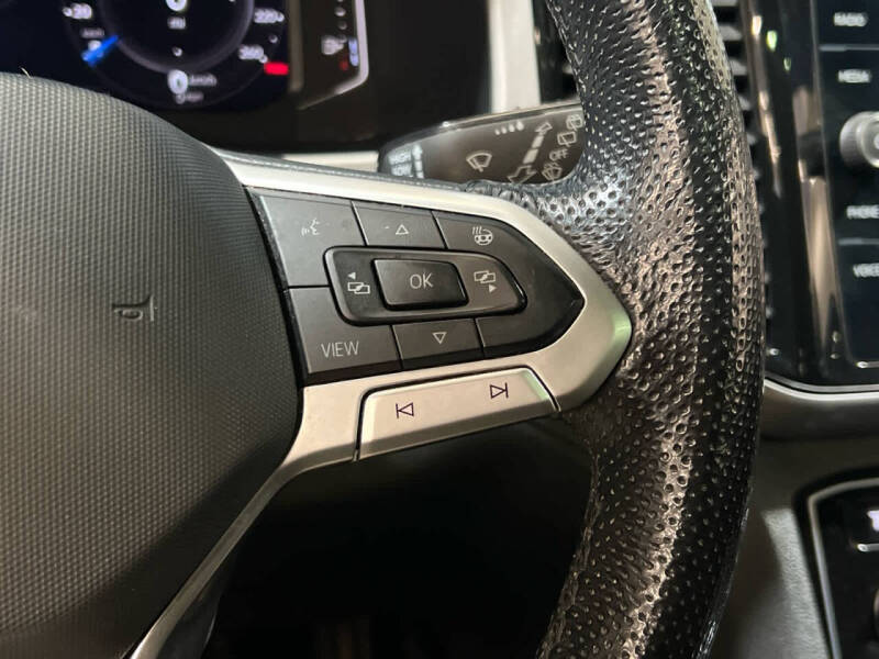 2020 Volkswagen Atlas Cross Sport V6 SEL R-Line 4Motion