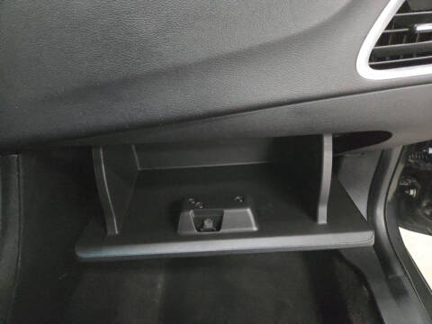 2012 Dodge Avenger SE V6