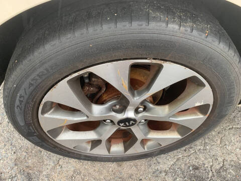 2013 Kia Soul +