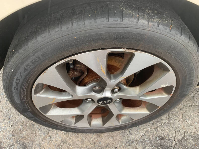 2013 Kia Soul +