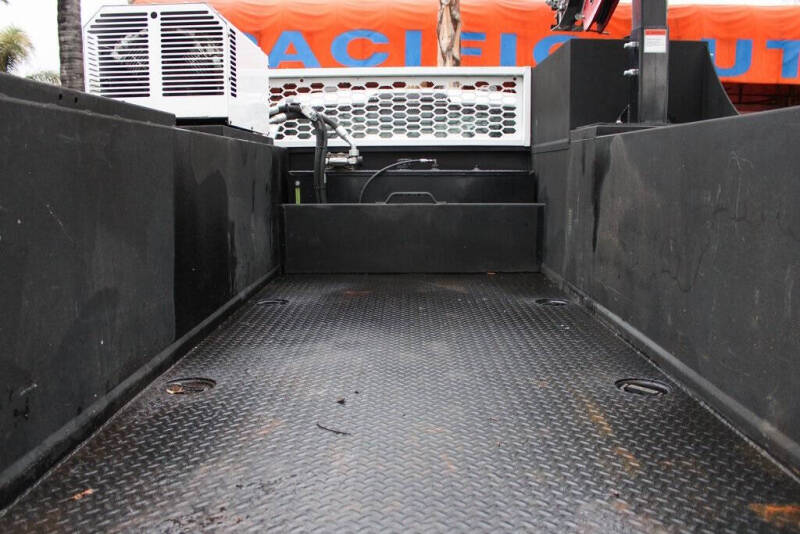 2022 Ford F-600 Super Duty