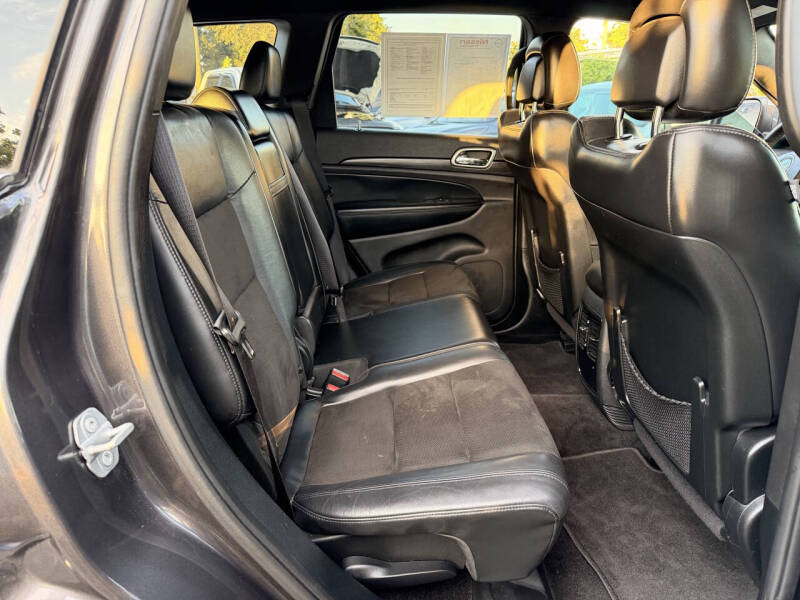 2019 Jeep Grand Cherokee Laredo E