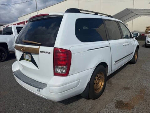 2007 Hyundai Entourage SE