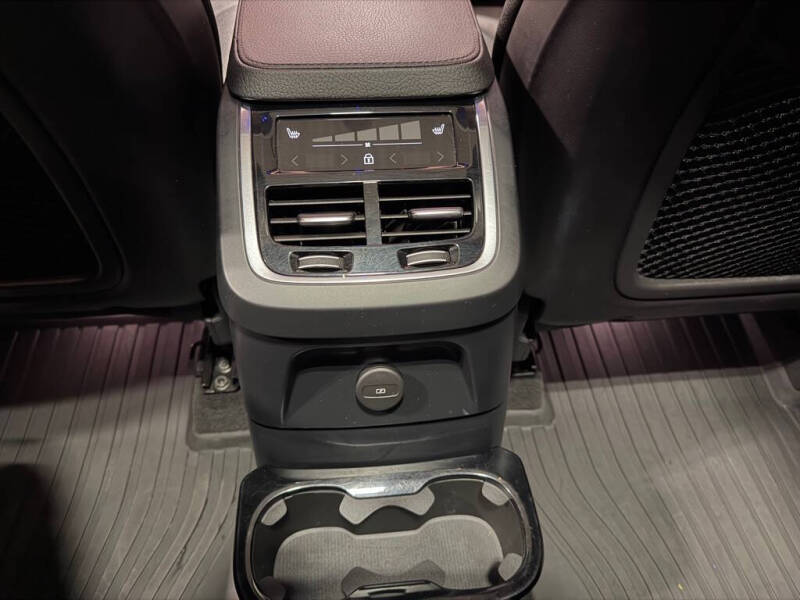 2022 Volvo XC90 Recharge T8 Inscription Expression 6P