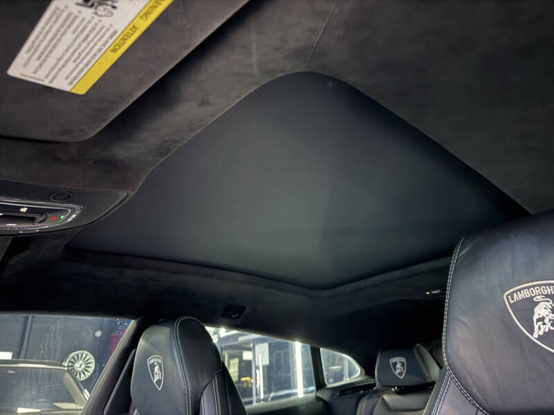 2020 Lamborghini Urus