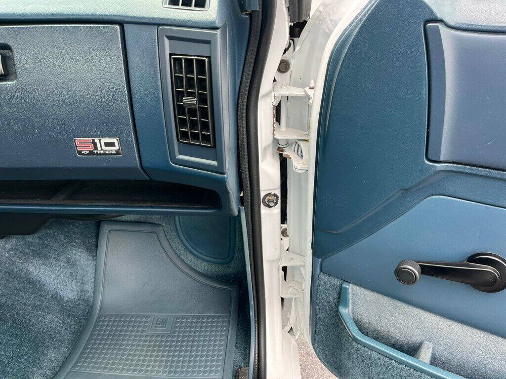 1993 Chevrolet S-10 30