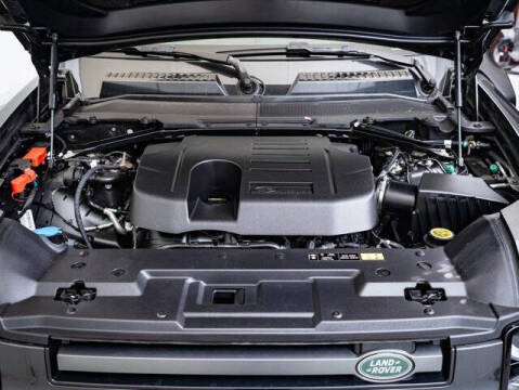 2024 Land Rover Defender 130 P400 Outbound