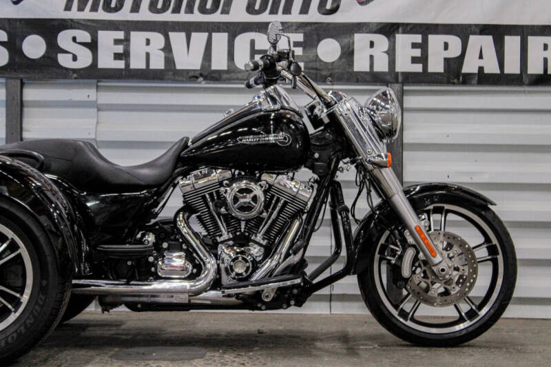 2015 Harley-Davidson Freewheeler