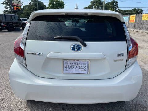 2015 Toyota Prius c Four