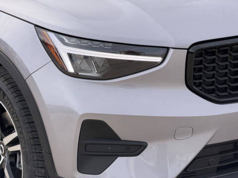 2026 Volvo XC40 B5 Core