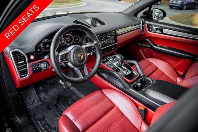 2023 Porsche Cayenne Platinum Edition