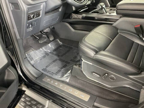 2025 Ford F-150 Lightning Platinum