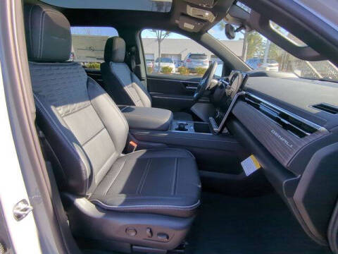 2025 GMC Sierra EV Denali