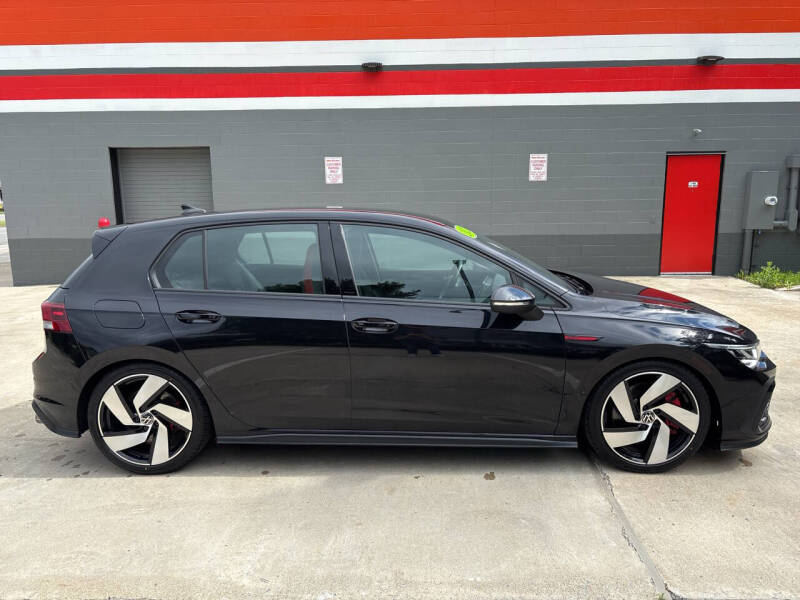 2022 Volkswagen Golf GTI S