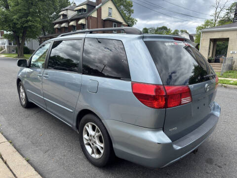 2004 Toyota Sienna XLE Limited 7 Passenger