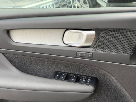 2026 Volvo EX40 Plus
