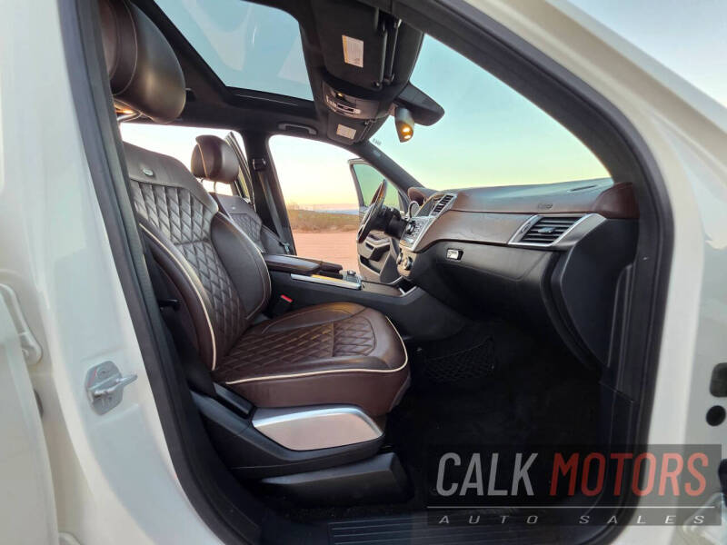 2016 Mercedes-Benz GL-Class GL 550 4MATIC