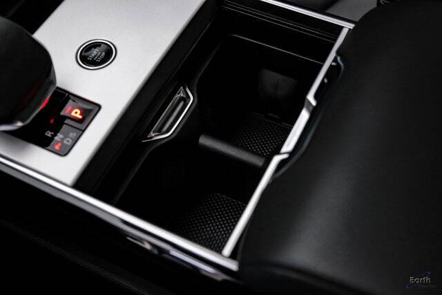 2024 Land Rover Range Rover P400 SE