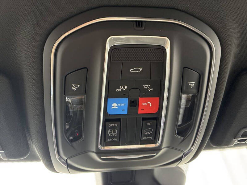 2026 Jeep Grand Cherokee Laredo X