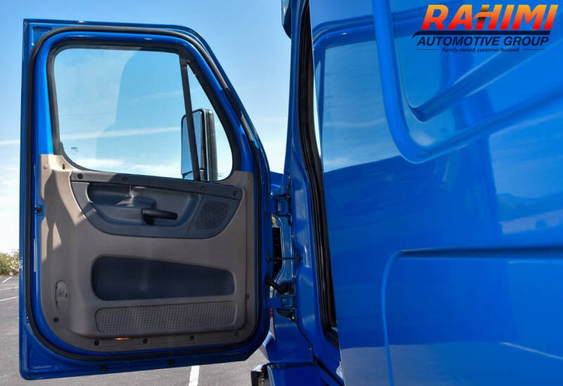 2016 Freightliner Cascadia