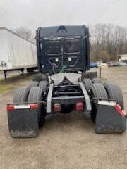 2016 Freightliner Cascadia 125SLP