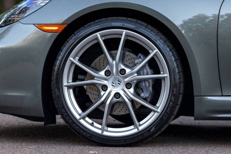 2021 Porsche 718 Boxster