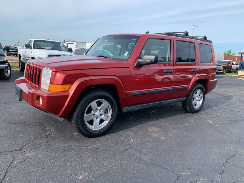 2006 Jeep Commander for sale at AJOULY AUTO SALES in Moore OK