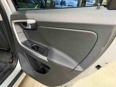 2015 Volvo XC60 T5 Premier