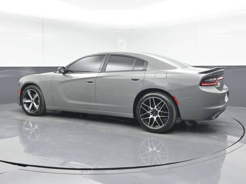 2017 Dodge Charger SE