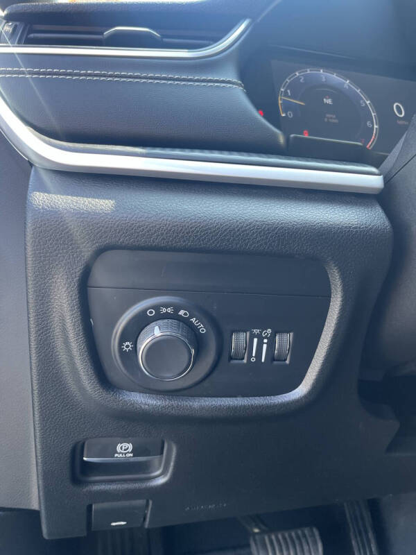 2023 Jeep Grand Cherokee Altitude