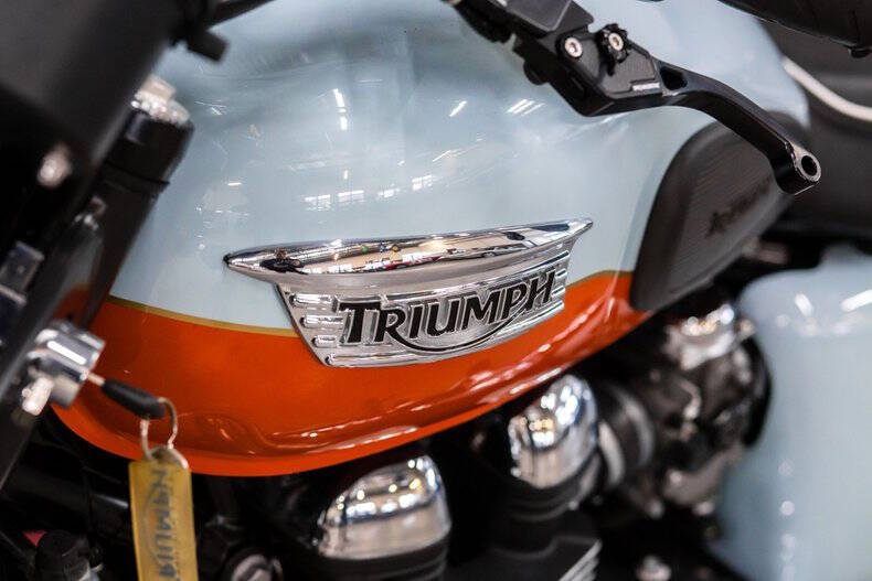 2000 Triumph Bonneville