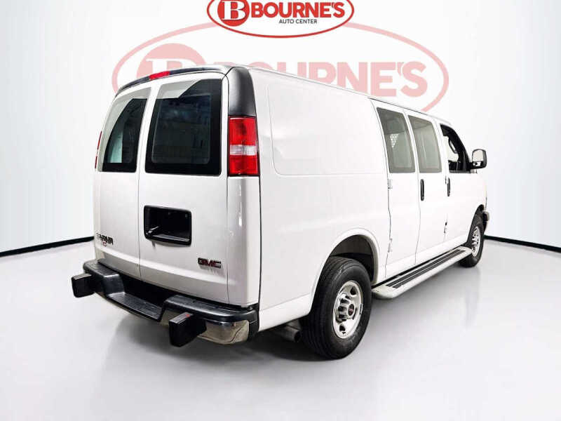 2025 GMC Savana 2500