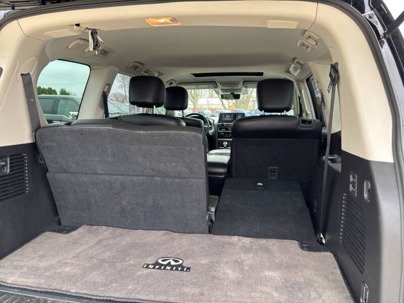 2022 Infiniti QX80 Luxe