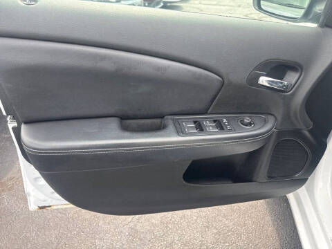 2012 Chrysler 200 Limited