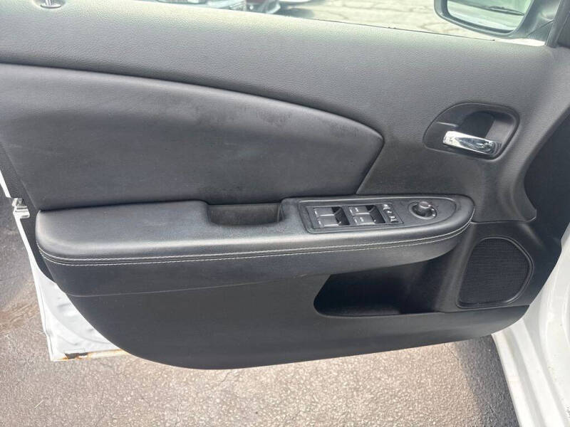 2012 Chrysler 200 Limited