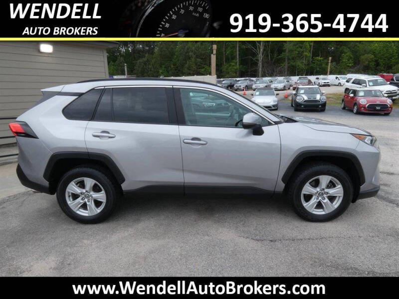 2020 Toyota RAV4 XLE