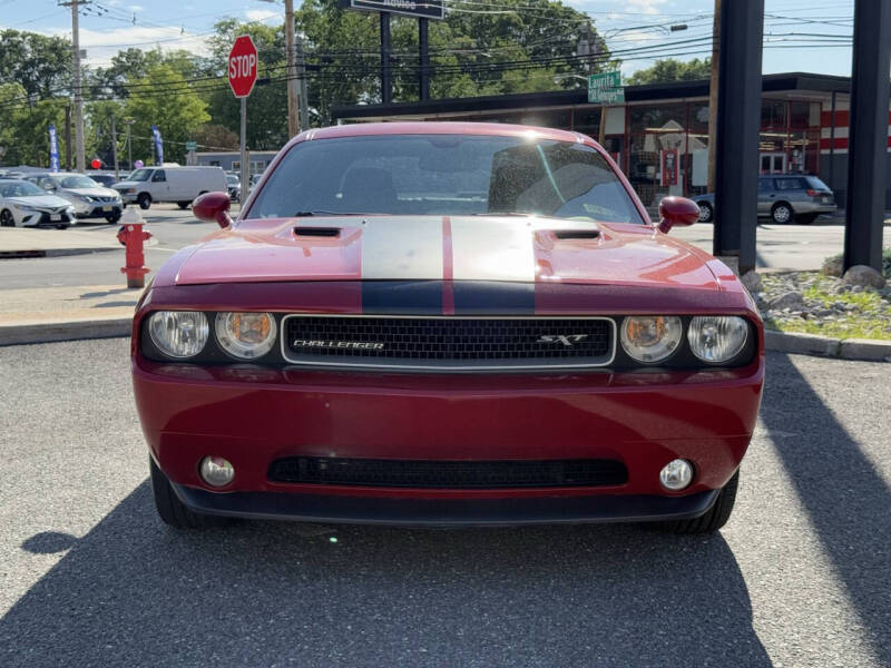 2012 Dodge Challenger SXT