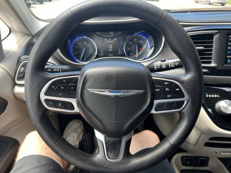 2020 Chrysler Pacifica Touring
