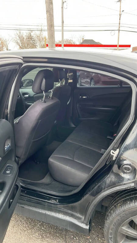 2014 Chrysler 200 LX