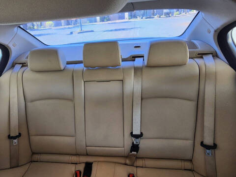 2013 BMW 5 Series 528i