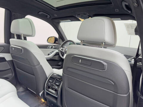 2023 BMW X7 xDrive40i