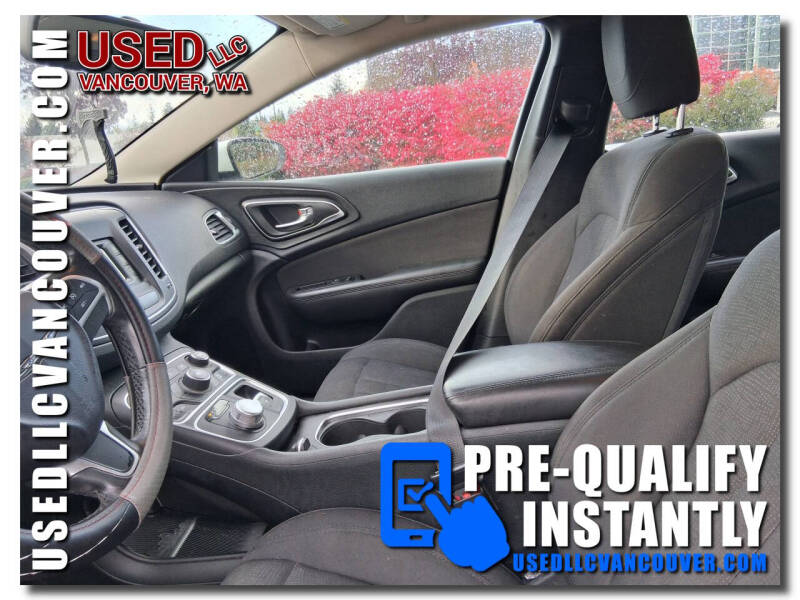 2015 Chrysler 200 Limited