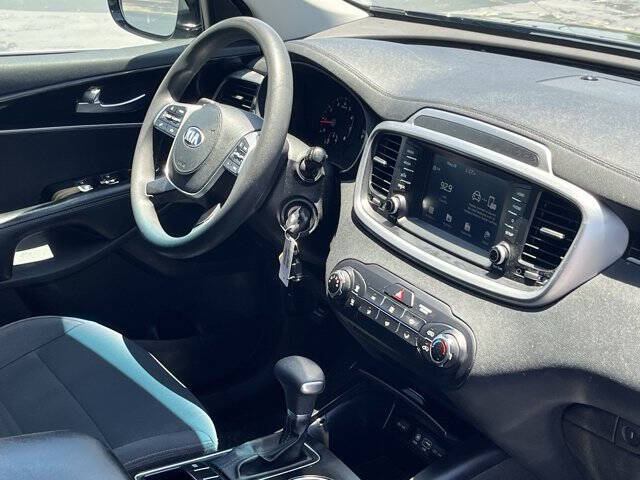 2019 Kia Sorento LX