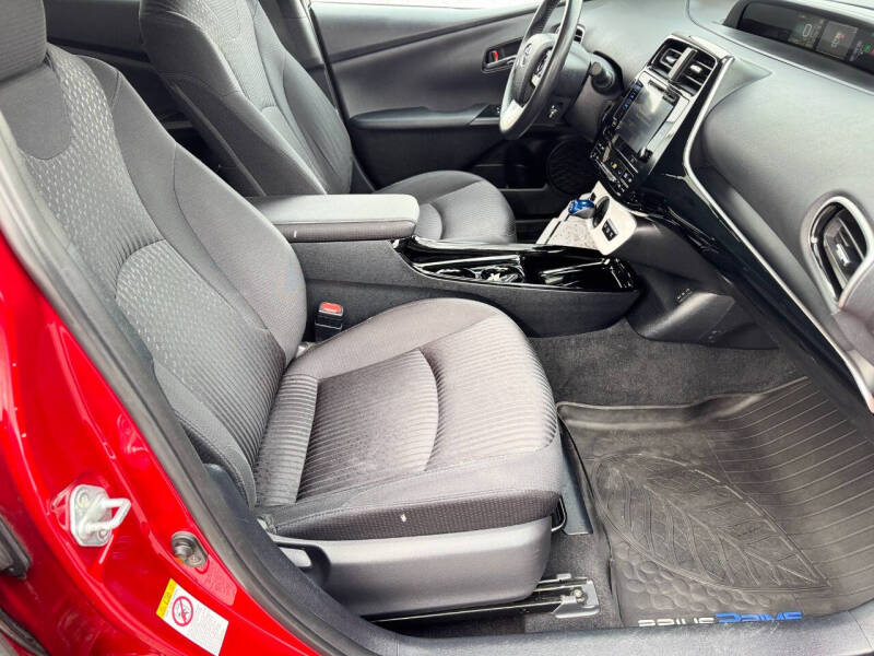 2017 Toyota Prius Prime Plus