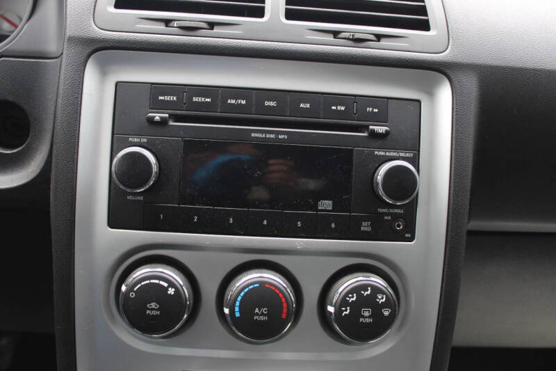 2010 Dodge Challenger SE