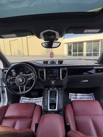 2018 Porsche Macan