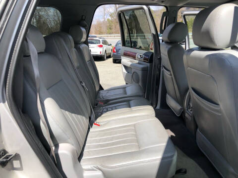 2004 Lincoln Navigator Luxury