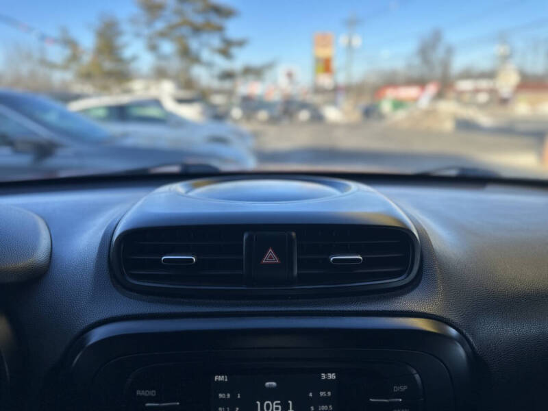 2016 Kia Soul +